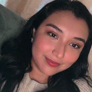 Meet your Posher, Noemy